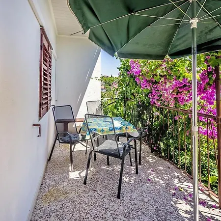 Zora Apartament