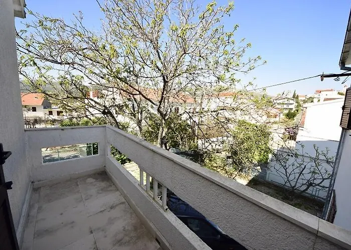 Zora * Seget Vranjica